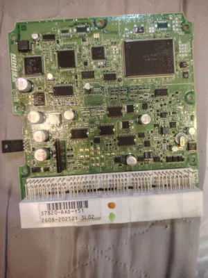 كمبيوتر سيارة هوندا اكورد. يصلح لموديل 2003 الى2005