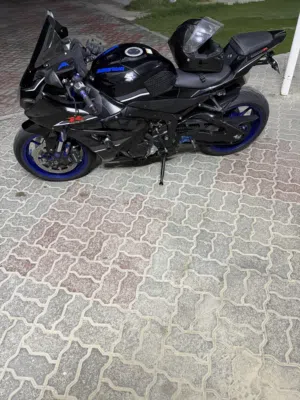 للبيع سوزاكي 1000 RR وارد اليابان