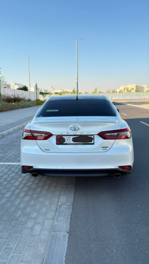 Used Toyota Camry in Abu Dhabi