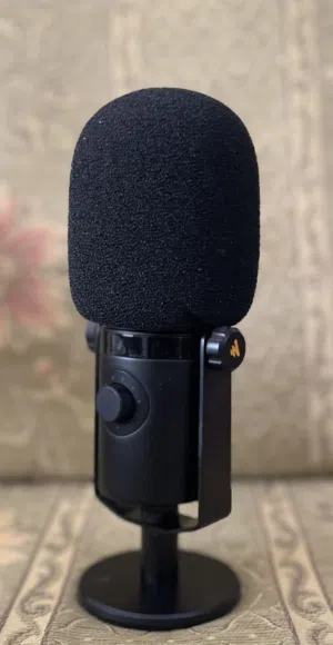 Maono PD400X Microphone + Aokeo Stand + Pop Filter – Like New Condition