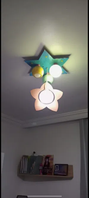 ثريات  اطفال للبيع