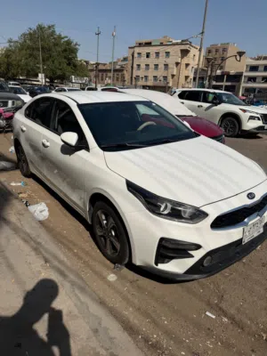 سيارة للبيع