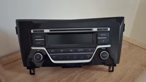 Nissan Car Head Unit- BRAND NEW  وحدة تشغيل جديدة أصلية داخل لوحة القيادة لسيارة نيسان،
