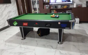 طاولة بريالدو  نظيفه