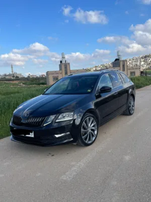 سكودا ستيشن رخصه 2020 فل بدون فتحه