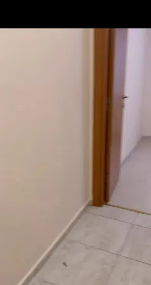 1+1 غرفه وصاله فارغه للايجار السنوي