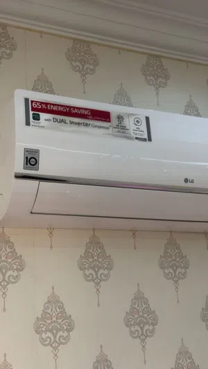 LG تكيف نظيف جدآجدآ حالة فوق الممتاز