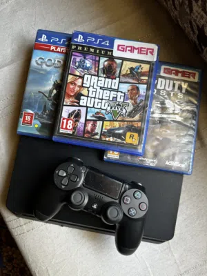 جهاز PS4 slim للبيع