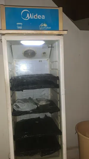ثلاجه مستعمله فقط تحتاج غاز للبيع