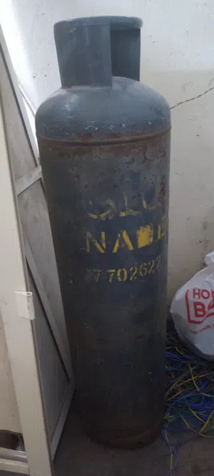 سلندر غاز نادر الحجم الكبير