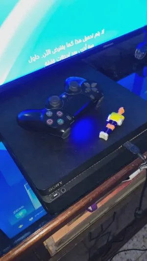 بلايستيشن برو شبه جديدة اخر اصدار للبلاستيشين 4 واحسن إصدار مع ايد