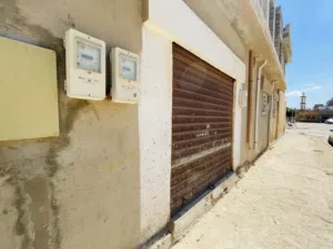 محل للإيجار (مخزن)