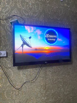 تلفزيون للبيع LG نوع LCD حجم 43