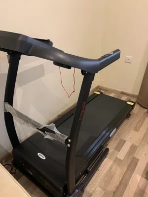 جهاز مشي treadmill