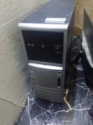 للبيع  كيس كمبيوتر مكتبي HP Compaq معالج بلاتنيوم