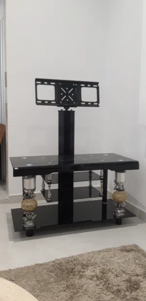 طاولة شاشه
