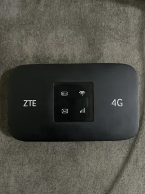 للبيع راوتر ZTE شغال على شبكة زين فقط الجهاز نضيف وعليه الستيكر