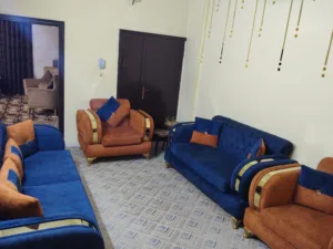 طقم كنب للبيع بحالة ممتازة