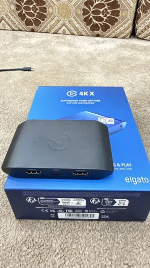 للبيع قطعة Elgato 4K X أحدث موديل - شبه جديدة بالكرتون