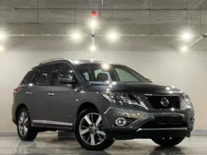 NISSAN PATHFINDER 2017 بحالة الوكالة