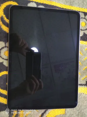 ايباد برو M4