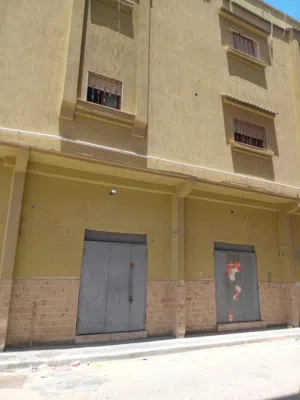 عماره تلاته دوار بجنب مركز صحى البدرى الهضبه