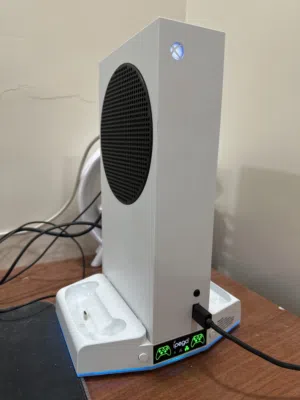 Xbox Series S Xbox for sale in Al Dakhiliya