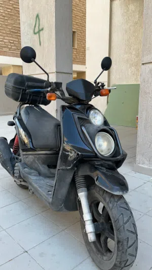 دراجة نارية للبيع استعمال شخصي بحالة جيدة وجاهزة للاستخدام اقتصادية بالوقود ومناسبه للمشاويراليوميه