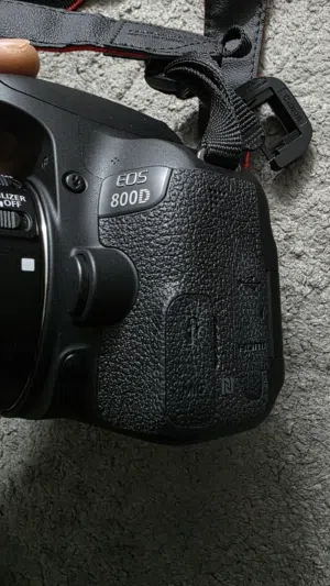 كاميرا كانون 800D الغنية عن التعريف اخت الجديدة استعمال شخصي خفيف