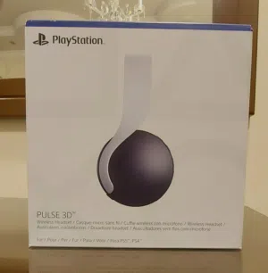 سماعة بلاي ستيشن بحالة ممتازة استعمال ليوم واحد فقط