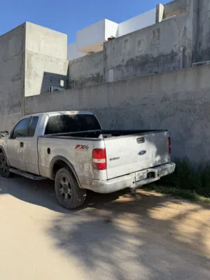 فورد f150مودل 2006