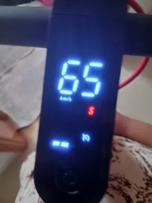 سكوتر كهربائي