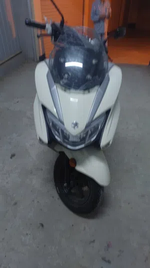 suzuki burgman 125cc
