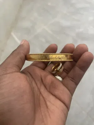 سواره و خاتم مطلي ذهب