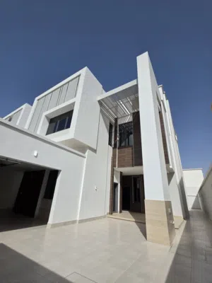 565 m2 More than 6 bedrooms Villa for Sale in Muscat Bosher