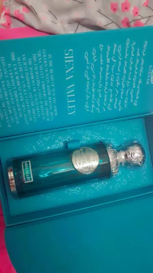 عطر مميز من قصه رائحة رائعة