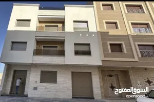 5+ floors . 100 m2 . Landlord2