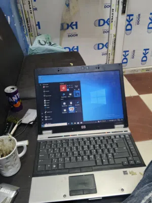 لابتوب اتش بي نظيف كلشي ما بي محدث ويندوز 10 بطارية بيه مشكله عوزه تبديل للبيع
