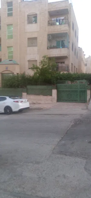129 m2 3 Bedrooms Apartments for Sale in Amman Al Hashmi Al Shamali