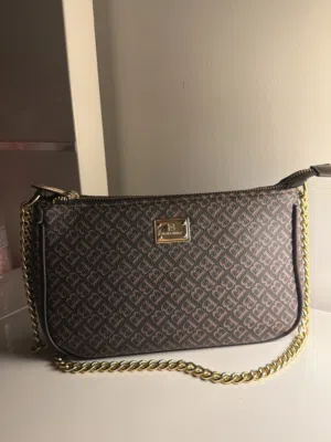 حقيبة نسائية من Shoexpress