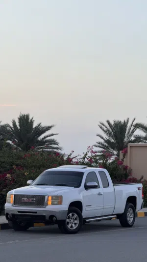 Used GMC Sierra in Al Batinah
