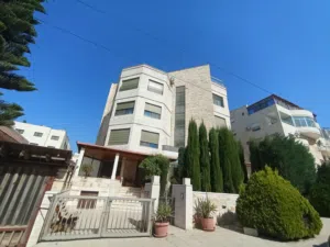 211 m2 4 Bedrooms Apartments for Sale in Amman Khalda