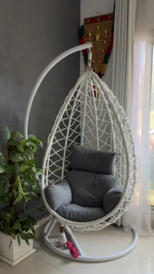 Swinging Chair
