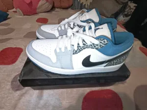 AIR JORDAN 1 LOW SE  true blue sneakers FOR MEN