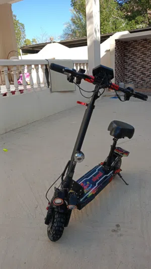سكوتر كهربائي للبيع موديل2024