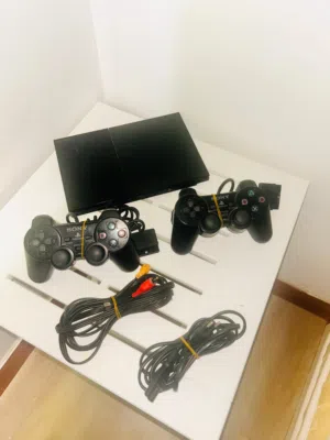 Play Station 2 (PS2)