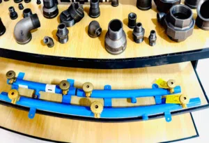 صمامات واقفال أنابيب الغاز بجميع الأحجام  Gas pipe valves and shut-offs of all sizes