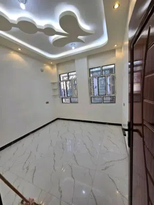 133 m2 4 Bedrooms Townhouse for Sale in Sana'a Al-Huthaily