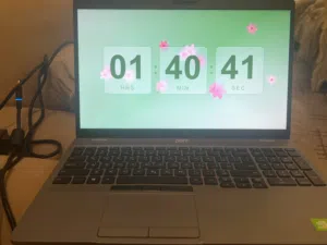 Laptop dell latitude 5511 Core i7 10th Gen يوجد كرتين شاشة حجم الشاشة 15.6
