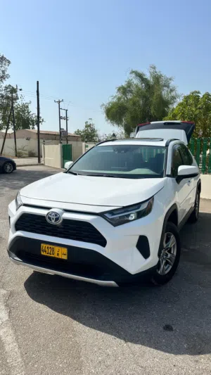 للبيع راف فور هايبرد XLE موديل 2023